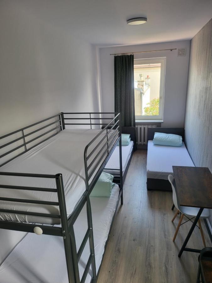 Rooms4Rest Wiertnicza - Private Rooms For Tourists - Atr Consulting Sp, Z O,O, Warszawa Exteriör bild