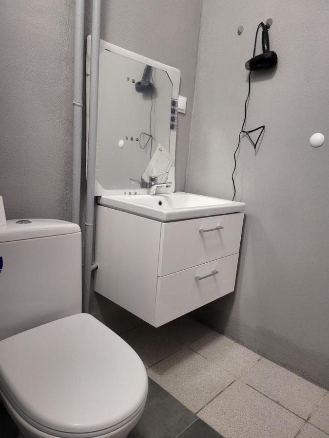 Rooms4Rest Wiertnicza - Private Rooms For Tourists - Atr Consulting Sp, Z O,O, Warszawa Exteriör bild